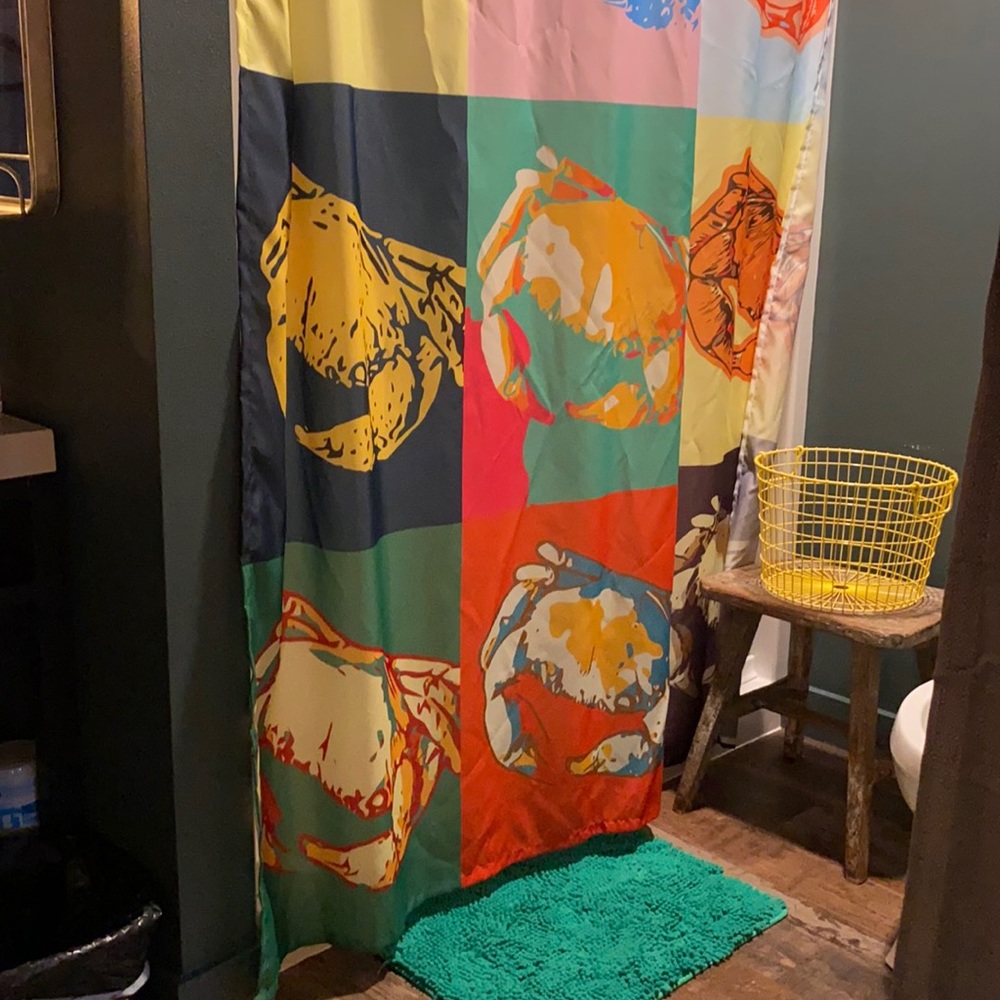 Crab 🦀 shower curtain and gorilla mat combo